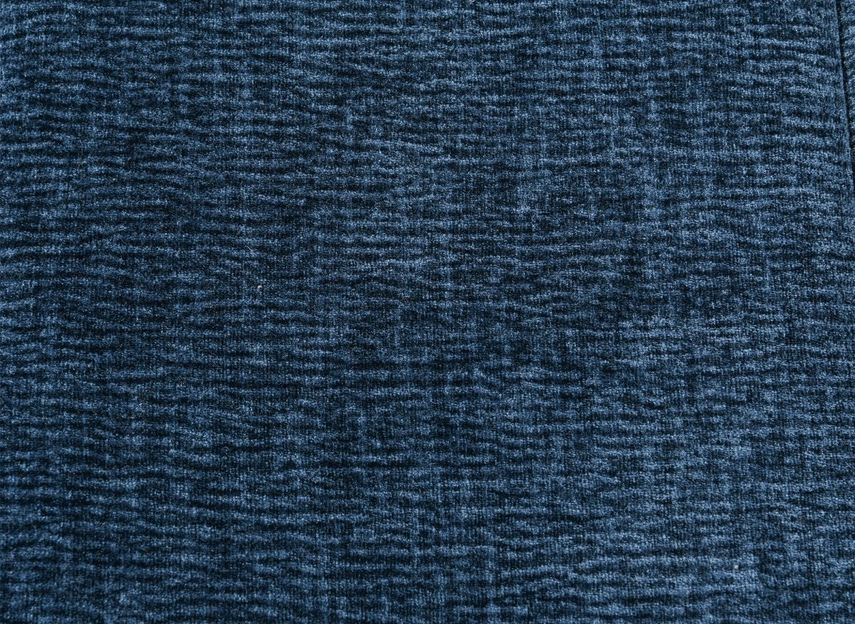 Canapé d'angle convertible et réversible avec coffre en velours tissé bleu MADALENA - DécoInParis