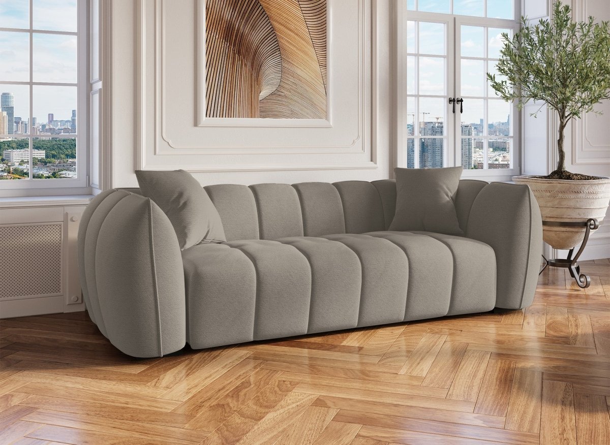 Canapé fixe 3 places en tissu taupe ALISSA - DécoInParis