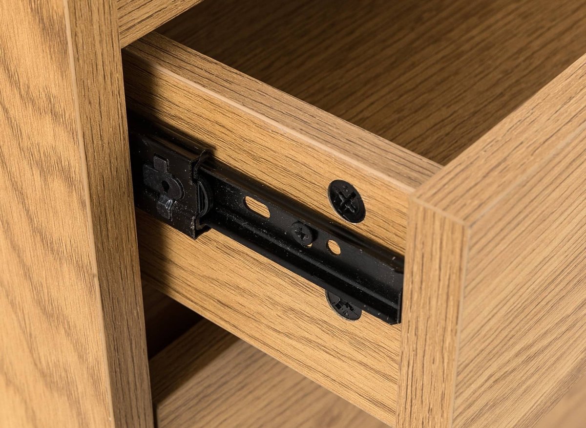 Commode 5 tiroirs en bois couleur chêne SACHA - DécoInParis