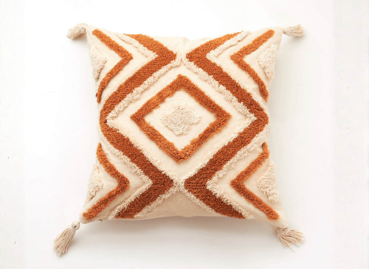 Coussin beige à motif losange orange 45x45 cm NIVLA - DécoInParis
