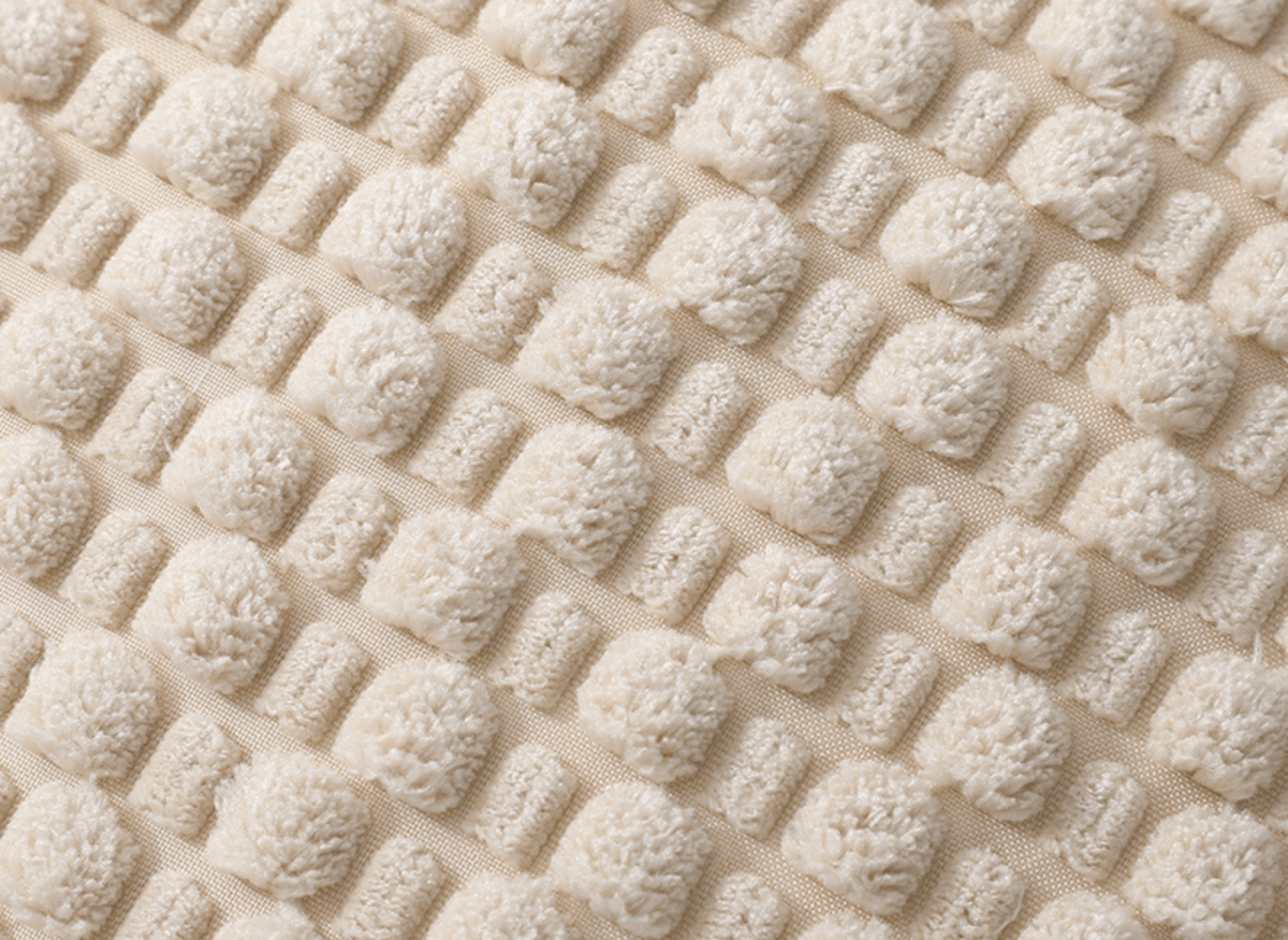 Coussin beige en tissu texturé doux 45x45 cm DUNE - DécoInParis