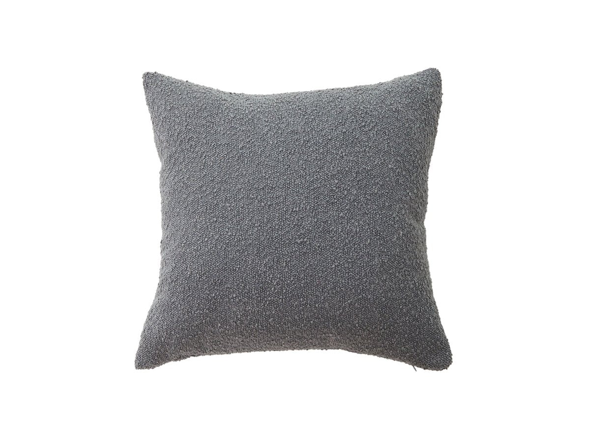 Coussin carré 45x45 cm en tissu effet peau de mouton gris foncé EDEN - DécoInParis