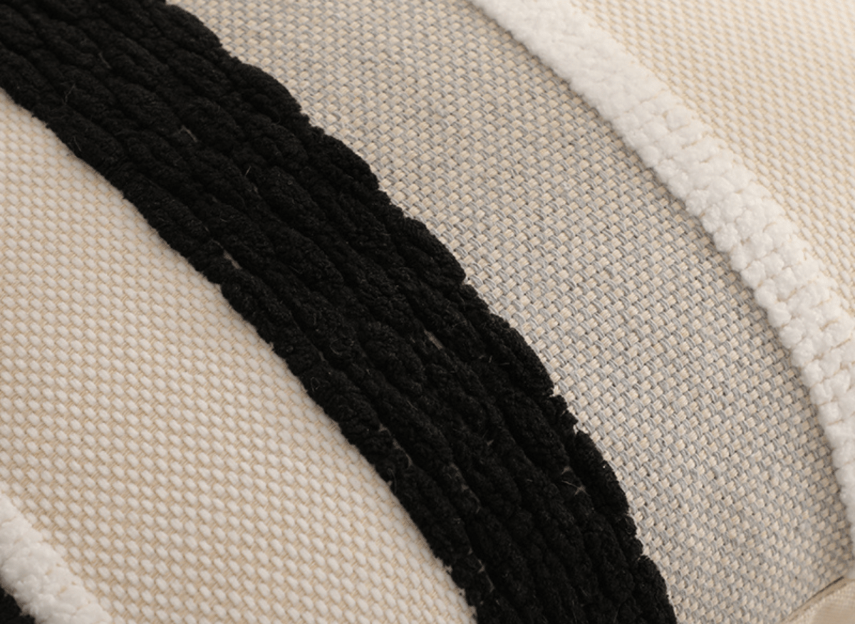 Coussin texturé noir et blanc écru 45x45 cm NEXUS - DécoInParis