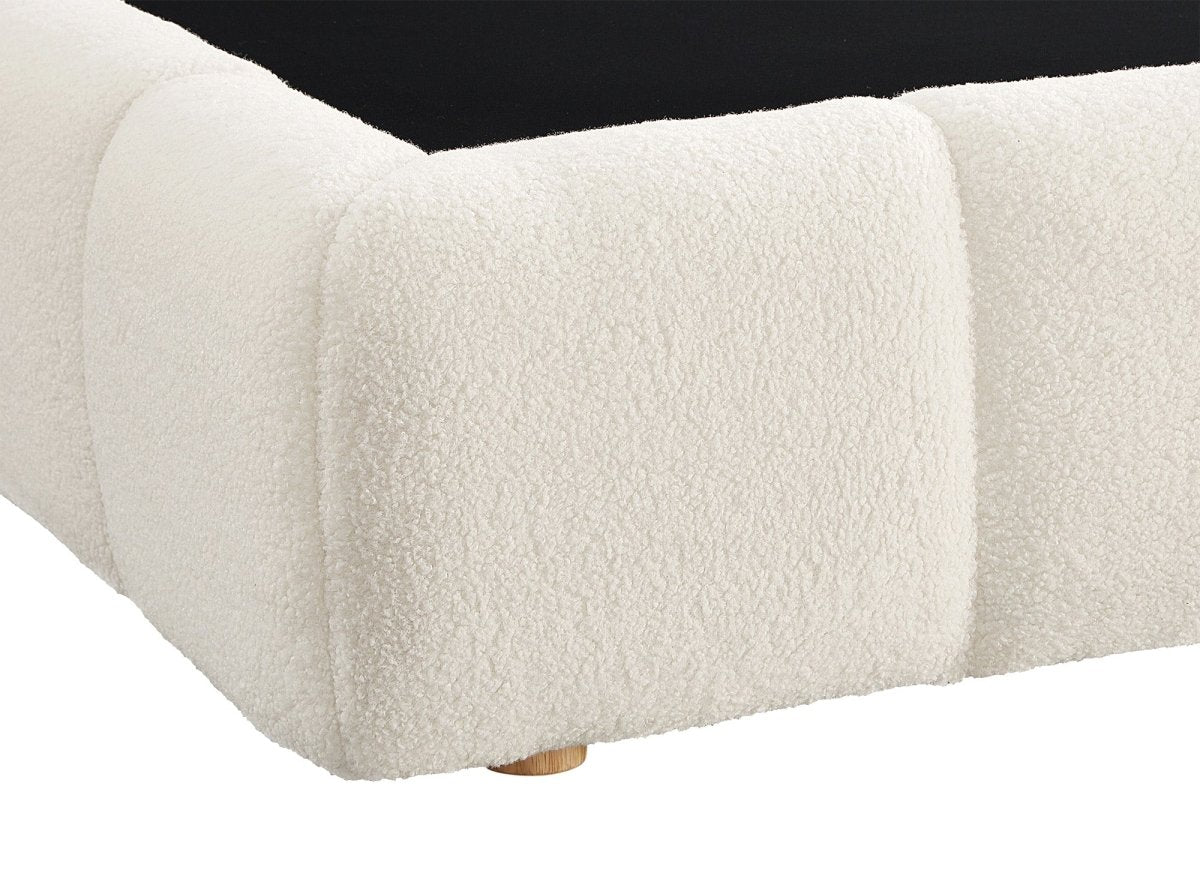 Lit coffre en tissu bouclette écru 160x200 cm GEORGINA - DécoInParis