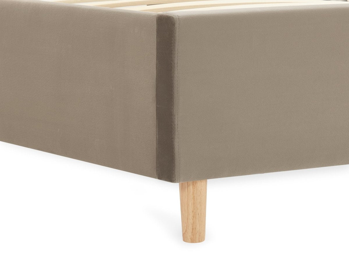 Lit double en velours capitonné taupe MAREVA 140x190 cm - DécoInParis