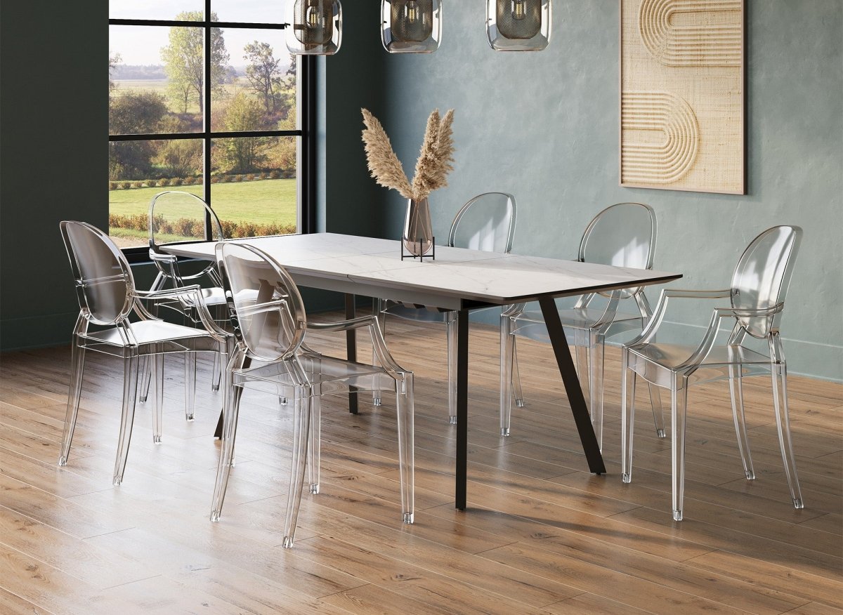 Lot de 4 chaises en plexi transparent avec accoudoirs TOLGA - DécoInParis