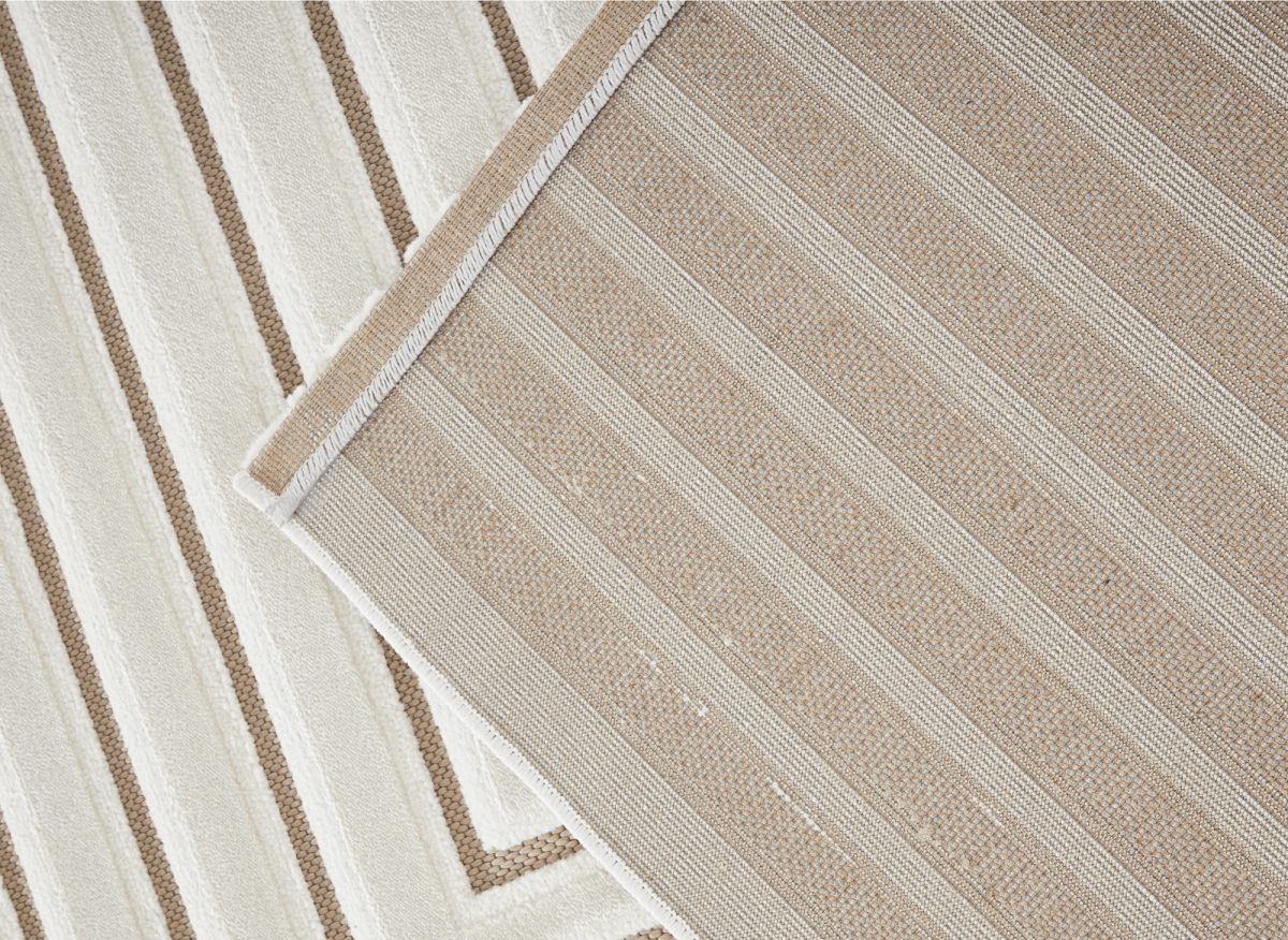 Tapis blanc écru à motifs chevrons 200 x 290 cm AMELIO - DécoInParis