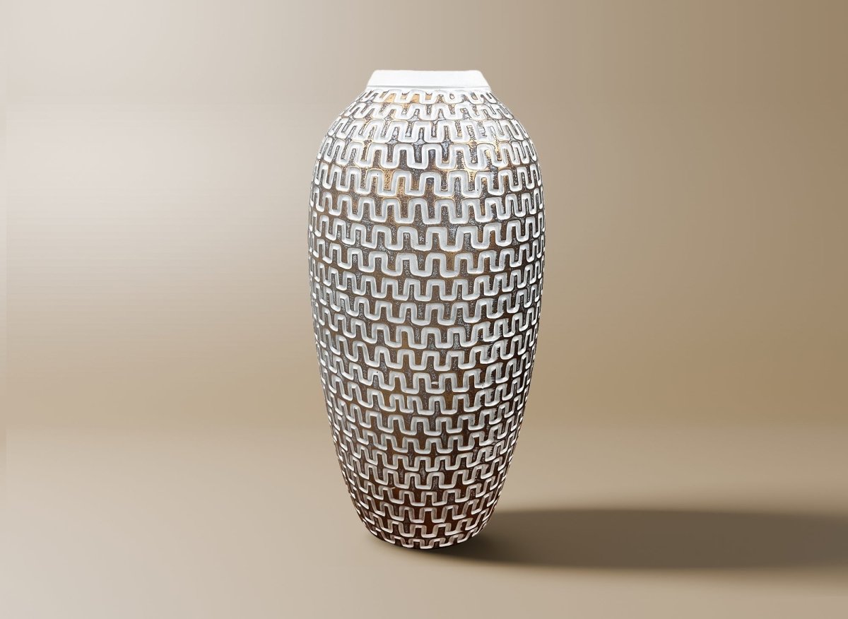 Vase en polyrésine blanc et argent H43 cm ALAIA - DécoInParis