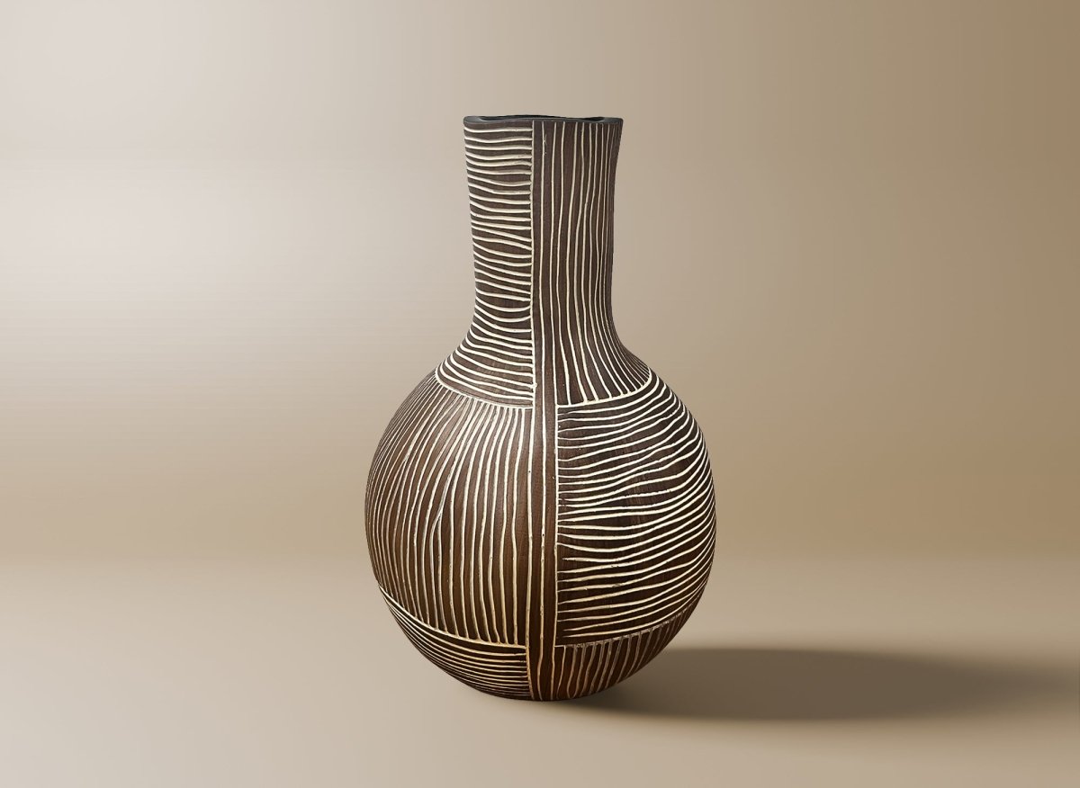 Vase ethnique en polyrésine bois et blanc H36 cm AKIRA - DécoInParis