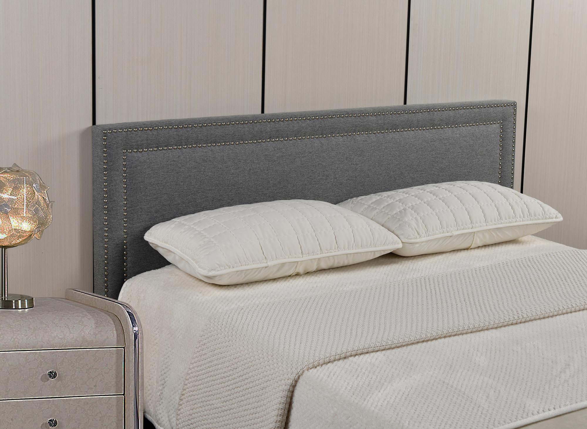 Tête de lit cloutée en tissu lin gris 140 cm LYVE