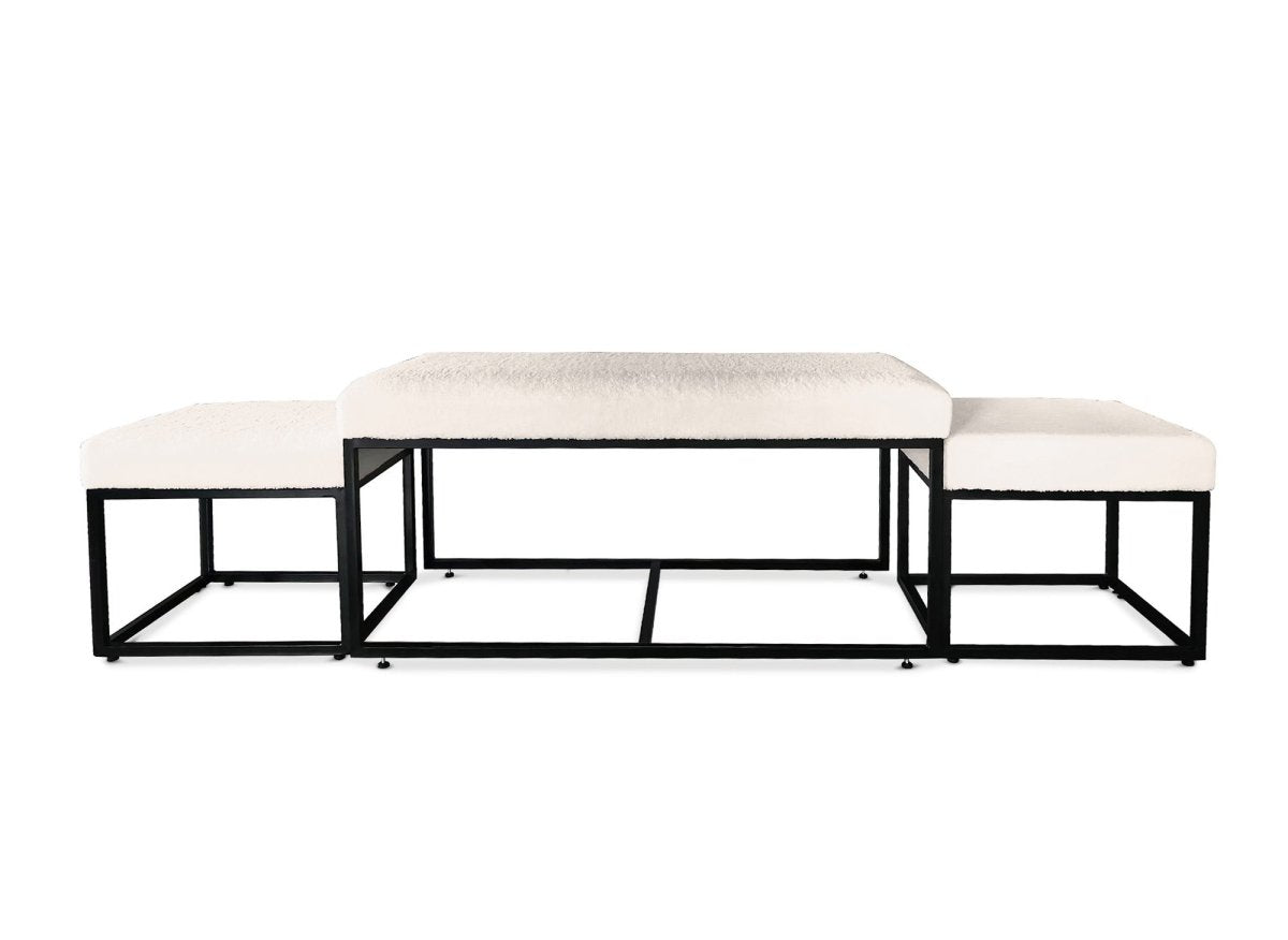 Banquette avec poufs en tissu bouclette blanc écru et pieds en métal noir BECKIE - DécoInParis