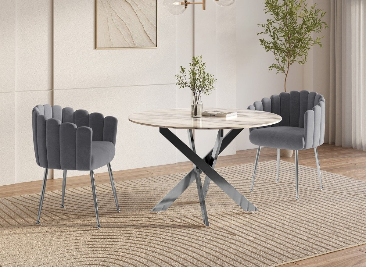 Chaise en velours gris pieds en métal argenté HAYDEN - DécoInParis