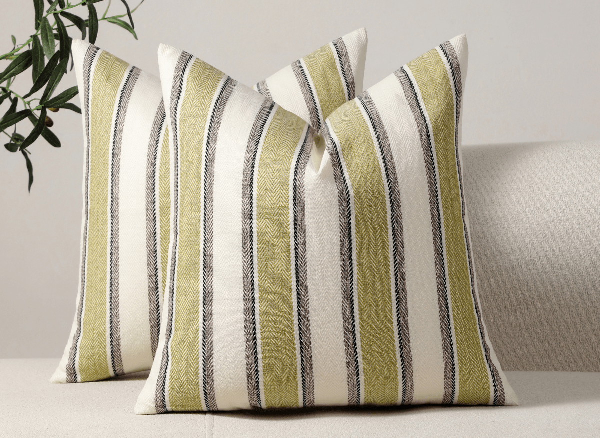 Coussin beige et vert à rayures 45x45 cm RIVIERA - DécoInParis