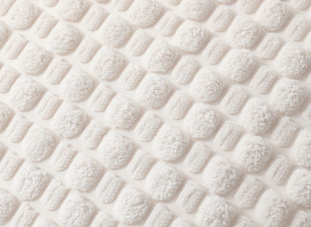 Coussin blanc écru en tissu texturé doux 45x45 cm DUNE - DécoInParis