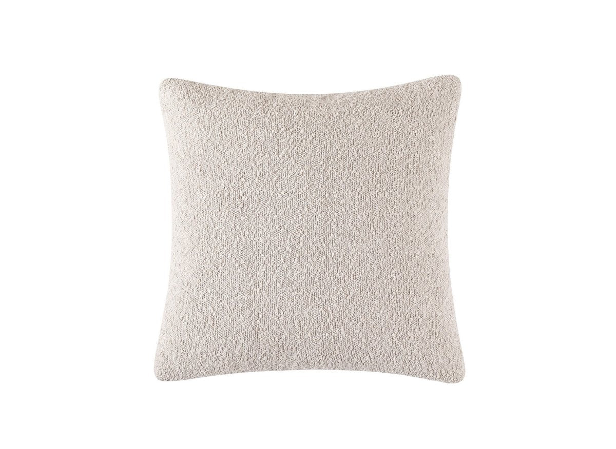 Coussin carré 45x45 cm en tissu effet peau de mouton beige EDEN - DécoInParis