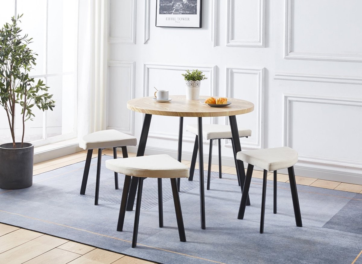 Ensemble table à manger en bois avec 4 tabourets beige IRINA - DécoInParis