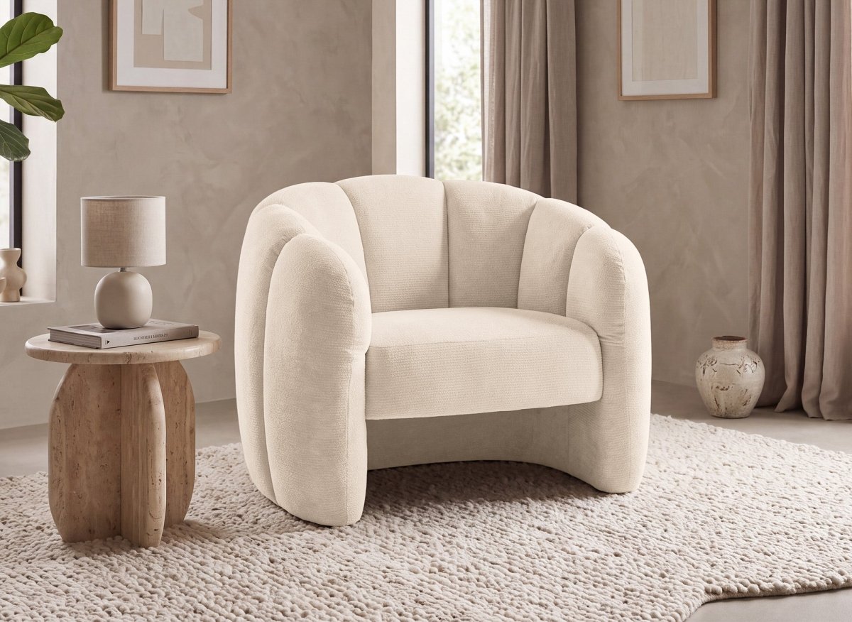 Fauteuil design en velours beige SENY - DécoInParis
