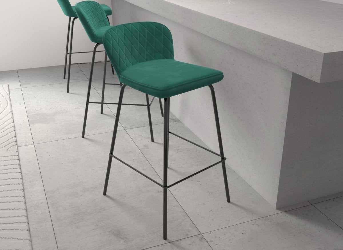Lot de 2 tabourets de bar design en velours vert BOSCO - DécoInParis