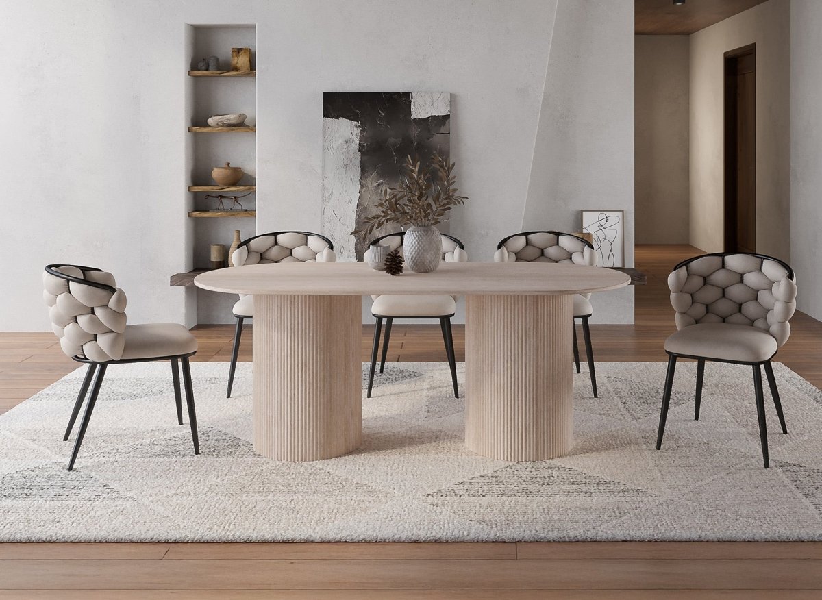 Table à manger ovale en marbre composite beige 8 personnes DHARA - DécoInParis
