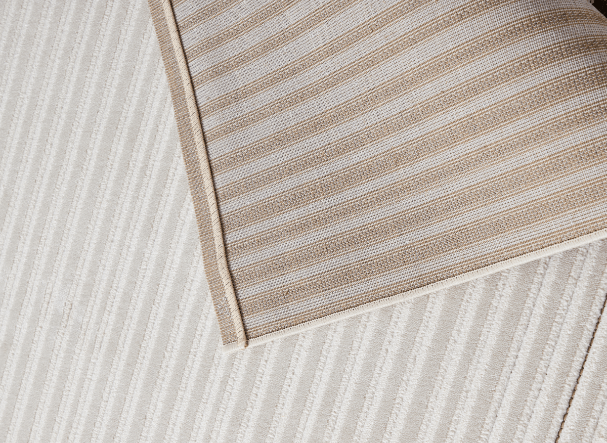 Tapis blanc écru à motifs chevrons 200 x 290 cm AMONA - DécoInParis